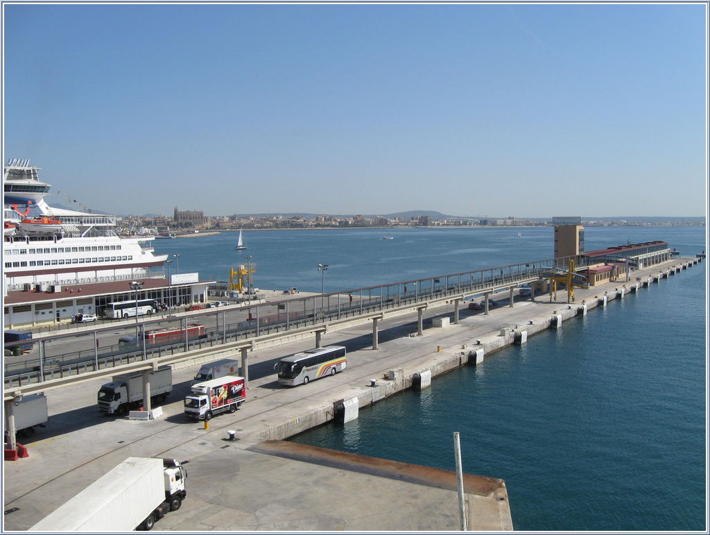 Ferry From Palma de Mallorca to Barcelona - Website of Marek Gayer, Ph.D.